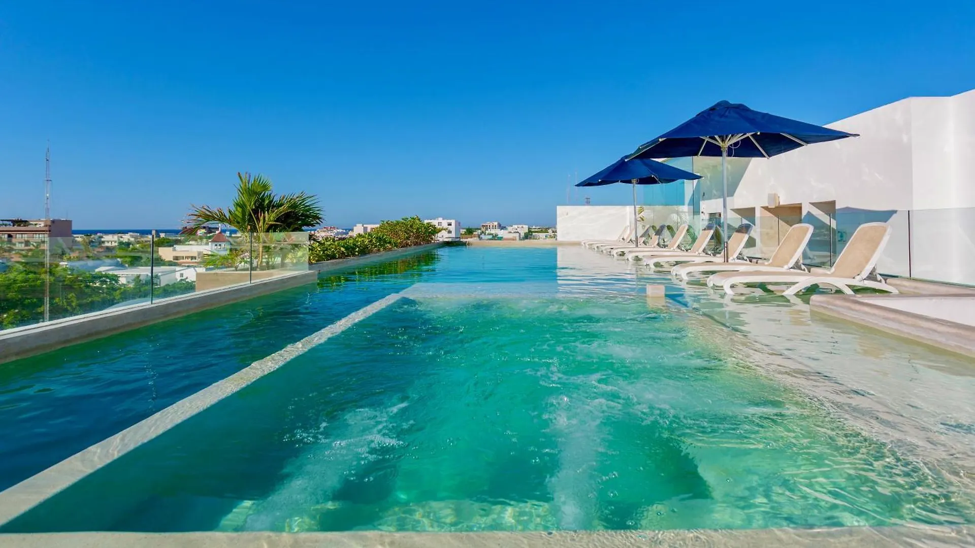 Tourist Luxury Apartment Dowtown Playa del Carmen Mexico